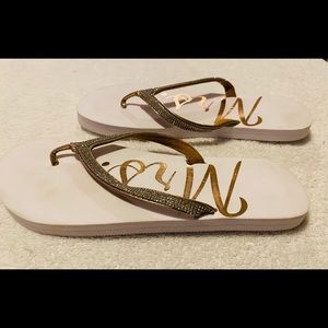 Brand New Sandals / Flip Flops - Size 9 - Box 68